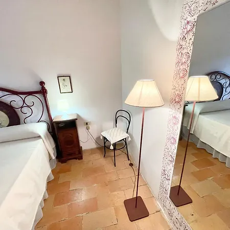 Fantastic Panoramic Views - Exc Villa, Pool Grounds - Pool House - 11 Guests Spoleto