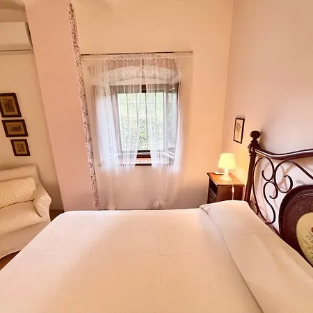 Fantastic Panoramic Views - Exc Villa, Pool Grounds - Pool House - 11 Guests Spoleto