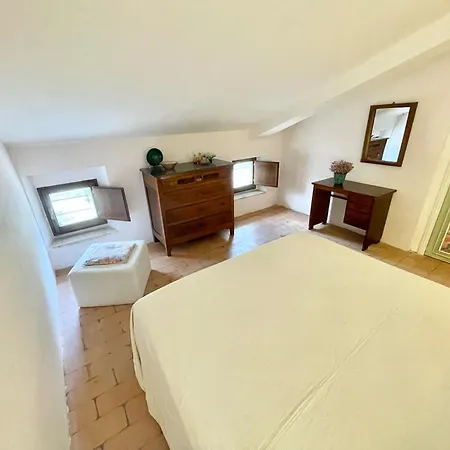 Fantastic Panoramic Views - Exc Villa, Pool Grounds - Pool House - 11 Guests Spoleto