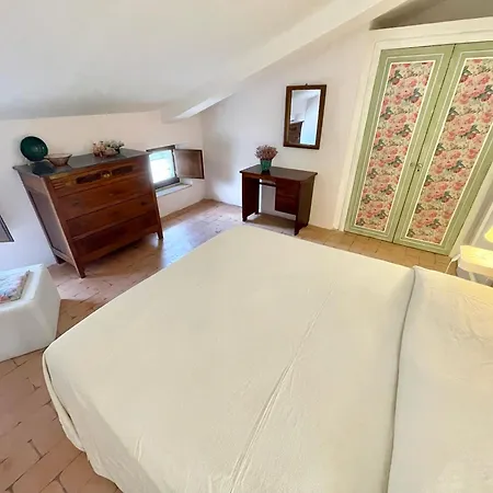 Fantastic Panoramic Views - Exc Villa, Pool Grounds - Pool House - 11 Guests * Spoleto