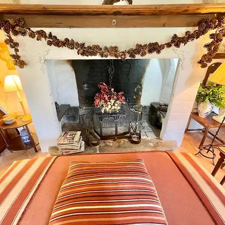 Fantastic Panoramic Views - Exc Villa, Pool Grounds - Pool House - 11 Guests Spoleto