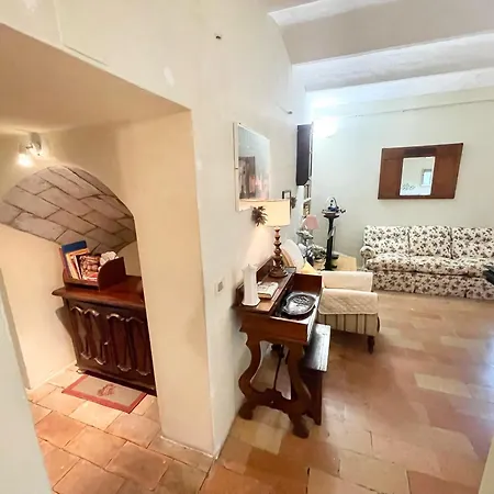 Fantastic Panoramic Views - Exc Villa, Pool Grounds - Pool House - 11 Guests * Spoleto